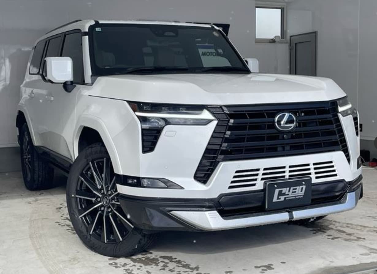 Lexus G550 Version L - Image 1