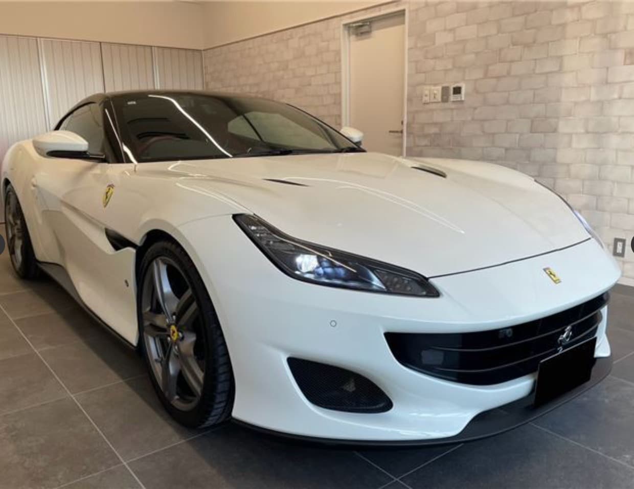 Ferrari Portofino - Image 1