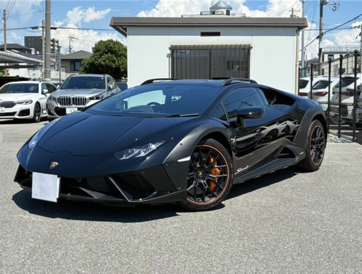 Lamborghini Huracan Sterrato - Image 1