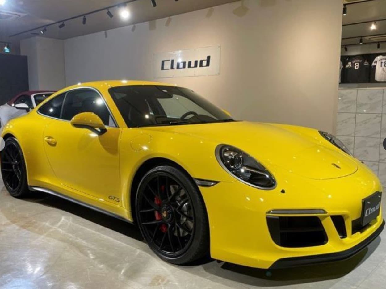 Porsche 911 Carrera GTS - Image 1